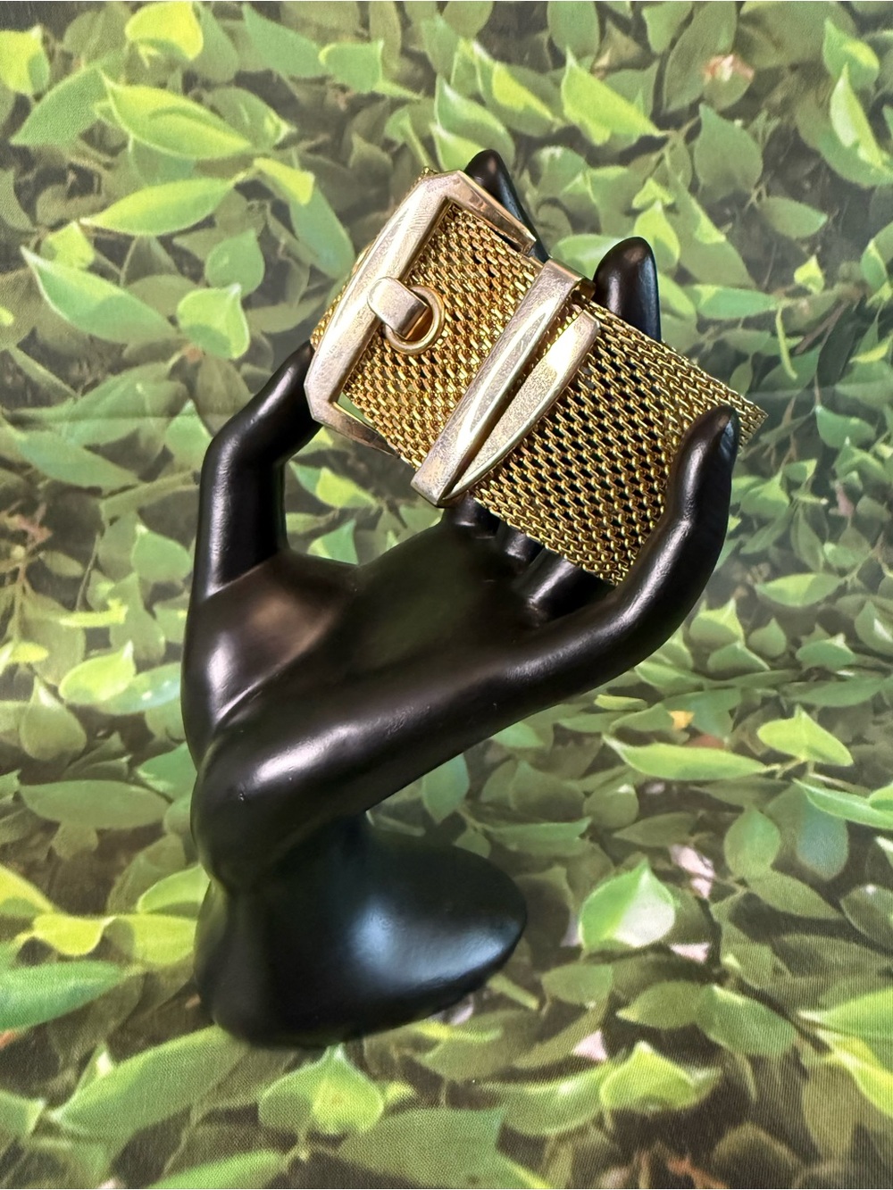 Vintage Gold Mesh Bracelet with Buckle - Picture 2 of 6